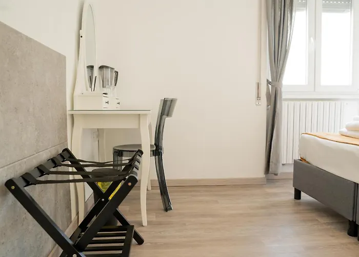 Salotto Tuscolano 4*